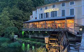Le Chateau Olive Et Raisin