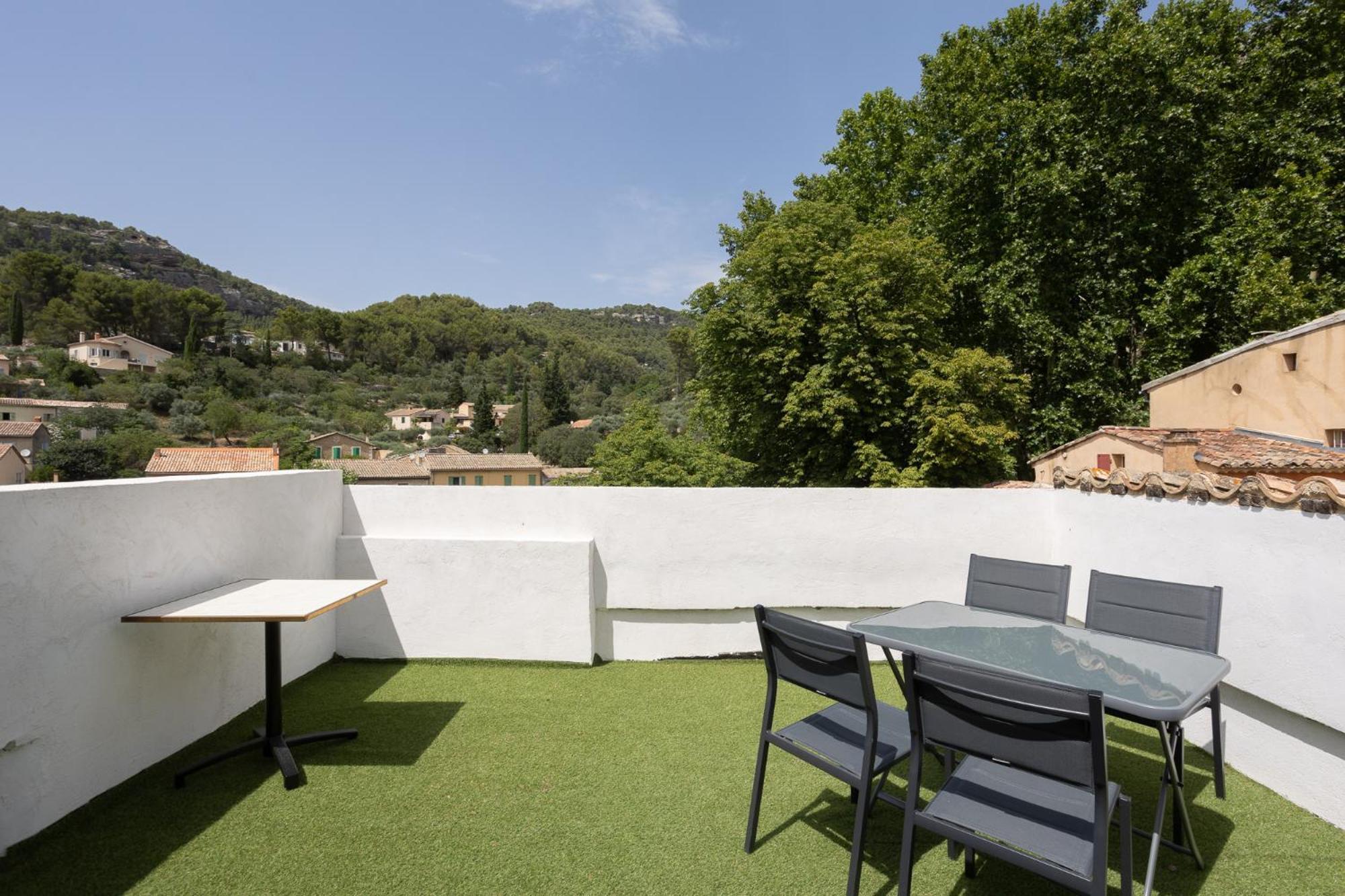 Le Chateau Olive Et Raisin Fontaine-de-Vaucluse Exterior foto