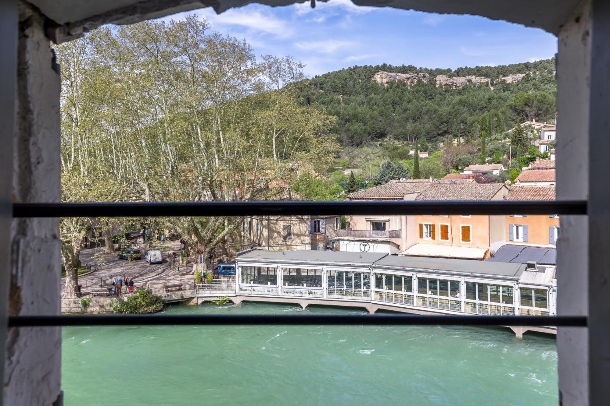 Le Chateau Olive Et Raisin Fontaine-de-Vaucluse Exterior foto